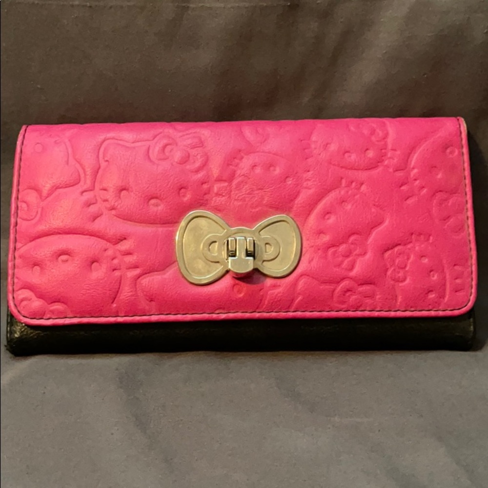 Hello Kitty Loungefly wallet
